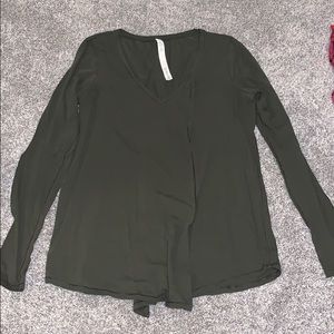 Lululemon top